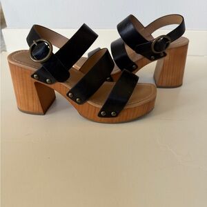 City Classified Black Strappy Platform Block Heel Sandals - Sz 7